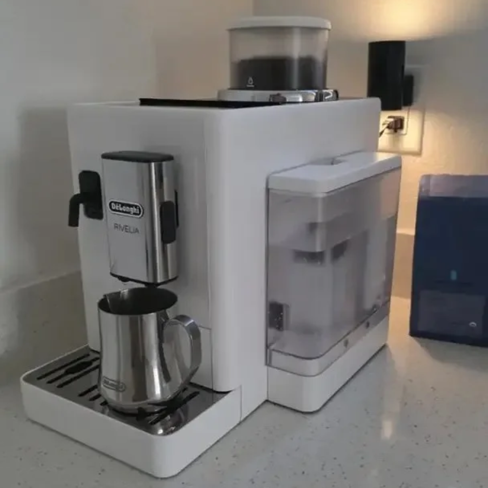 De’Longhi Rivelia Automatic Espresso Machine – view 2