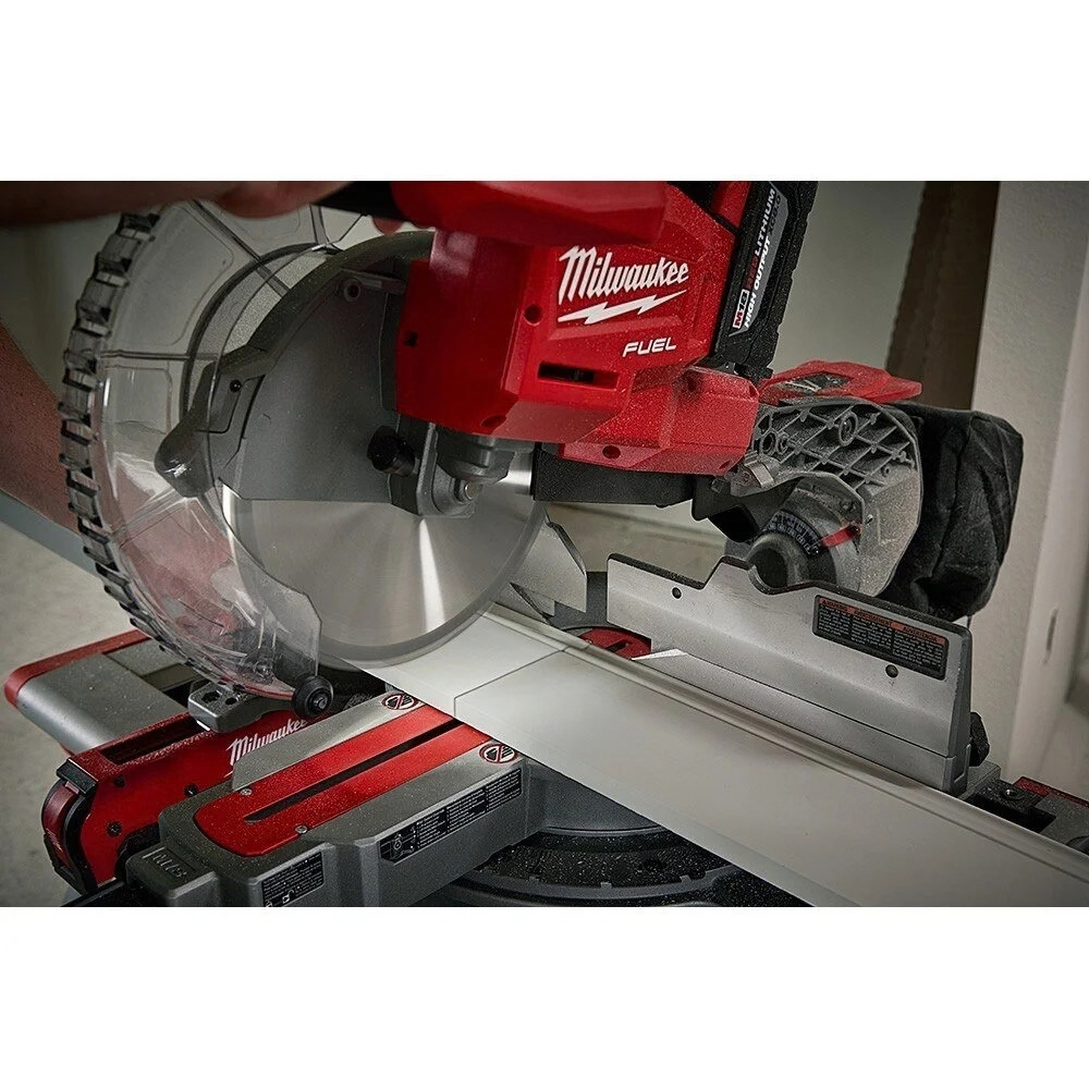 Milwaukee M18 FUEL™ 10-Inch Dual-Bevel Sliding Compound Miter Saw Kit – view 3