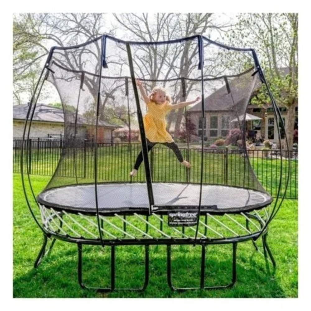 Springfree Compact Oval Trampoline – view 2